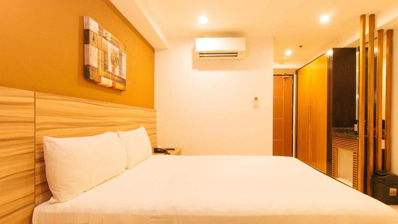 Guijo Suites Makati Makati City Zewnętrze zdjęcie