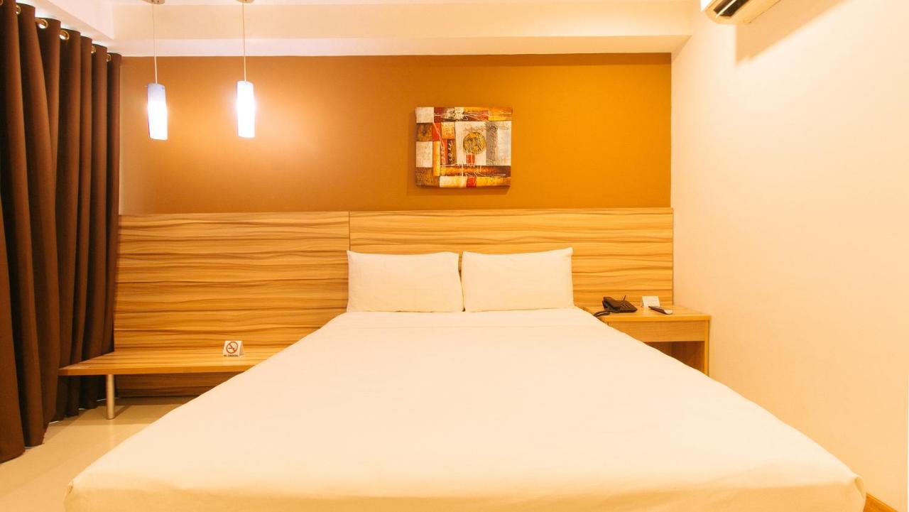 Guijo Suites Makati Makati City Zewnętrze zdjęcie