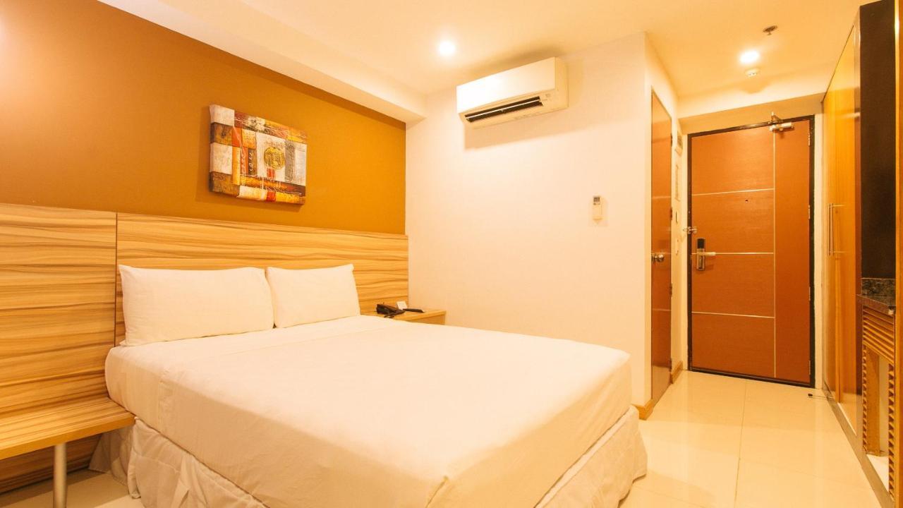 Guijo Suites Makati Makati City Zewnętrze zdjęcie